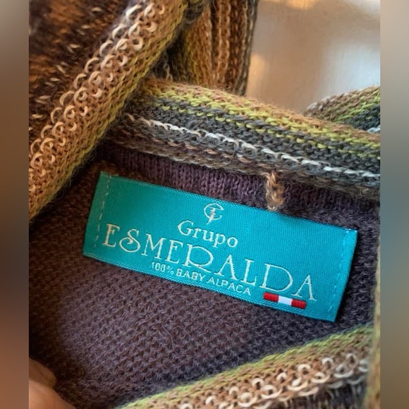 Grupo Esmeralda 100% baby alpaca sweater - Picture 7 of 9